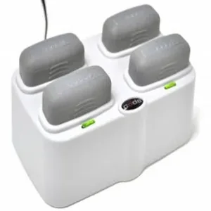 Code CRA-A107 - CR2600 QUAD-BAY B5 BTRY CHRG STN US PWR