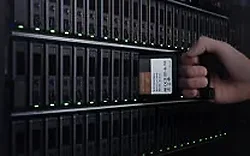 Synology-SAT5200-3840G