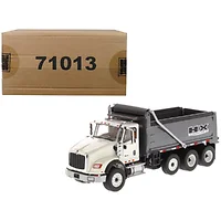 Diecast Masters-71013