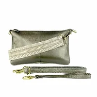 Claudia G Collection-H0070.8