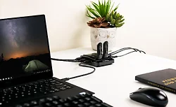 Plugable Technologies-USB2-HUB-AG7