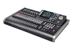 TASCAM-0090-0035