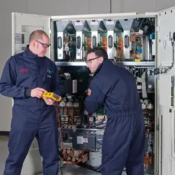 APC - Schneider Electric-WOE1YR-VS1-A15