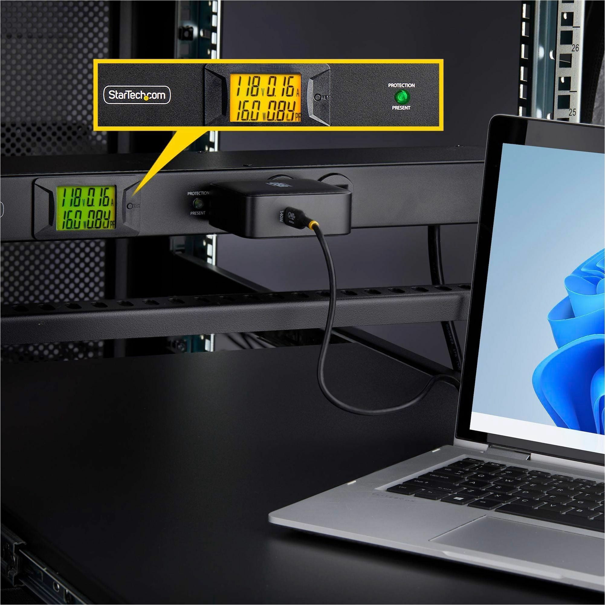 StarTech.com-12NM8RACKMOUNTPDU