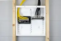 ONQ-VM1002