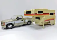 Motormax-75330-73204GLD